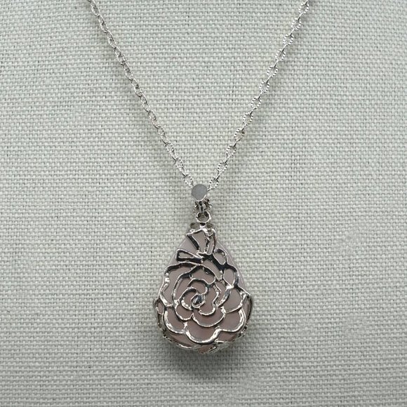 Necklace with Rose Quartz and Silver chain. - Picture 5 of 5